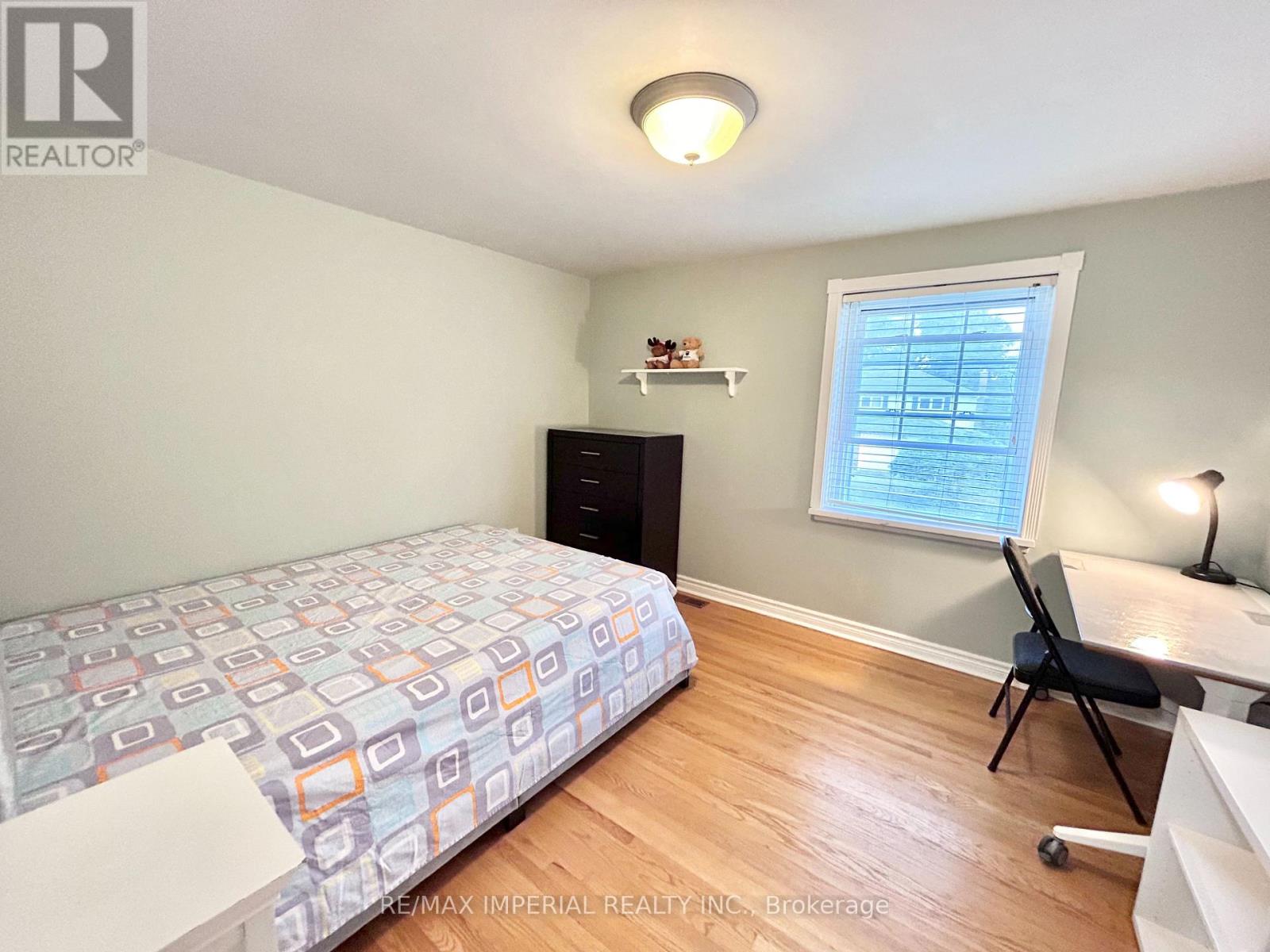 2 Rooms On 2nd Fl - 16 Gloxinia Crescent, Toronto, Ontario  M1W 2C4 - Photo 6 - E13167492
