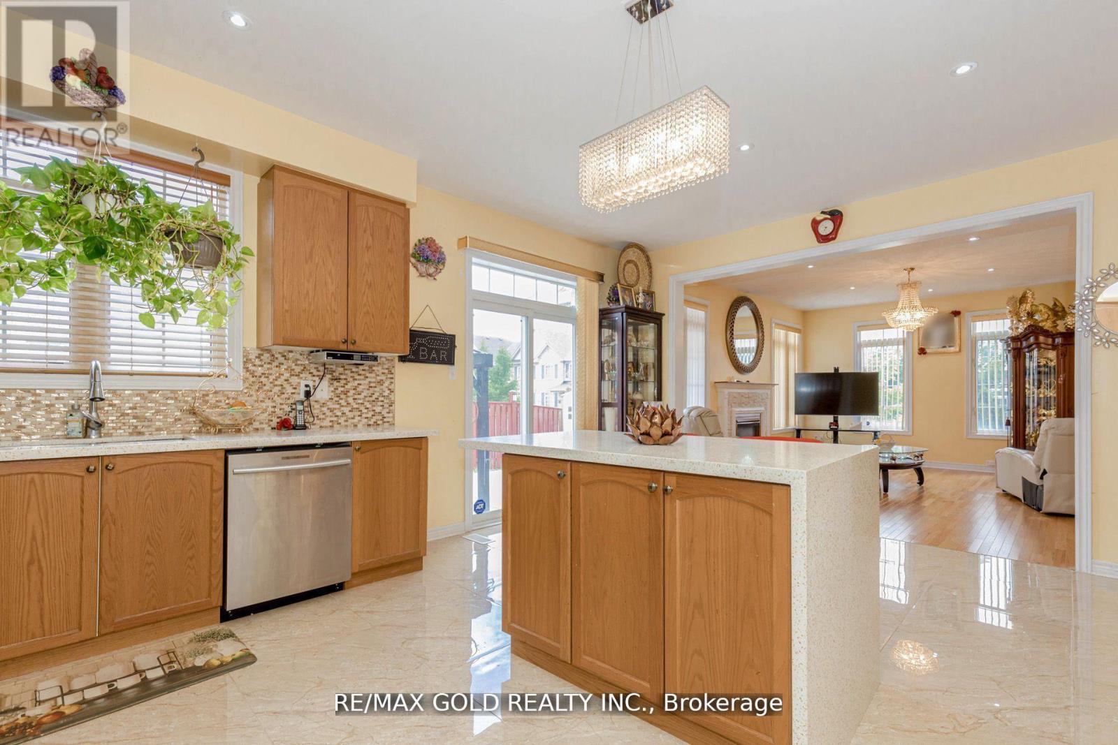 1554 Bruny Avenue, Pickering, Ontario  L0A 1G0 - Photo 17 - E13167500