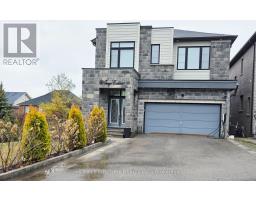 130 TANGO CRESCENT, Newmarket, Ontario
