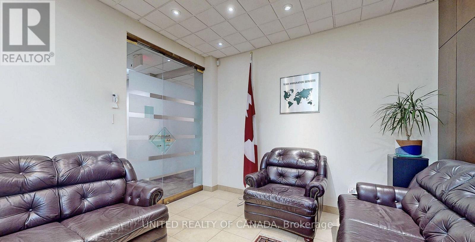 311 - 330 Seven Highway E, Richmond Hill, Ontario  L4B 3P8 - Photo 4 - N13167518