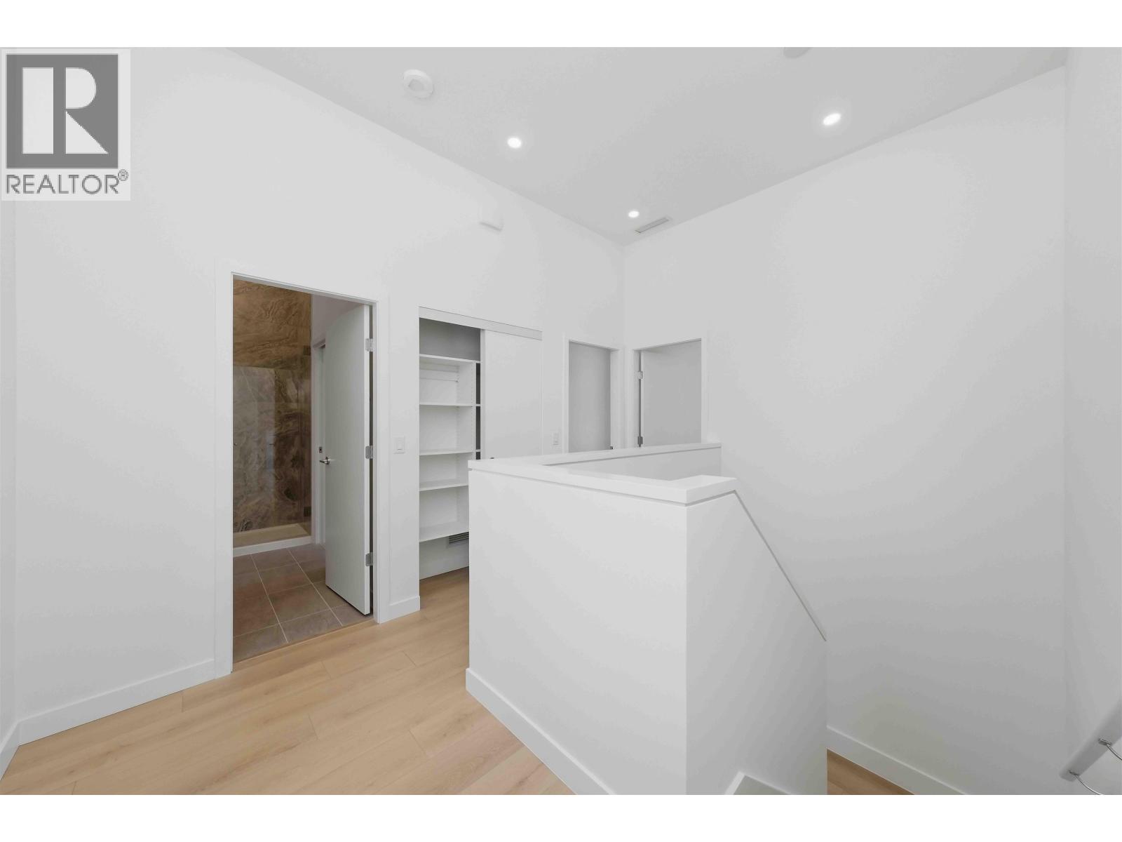 4237 Maywood Street, Burnaby, British Columbia  V5H 0L3 - Photo 21 - R3127125