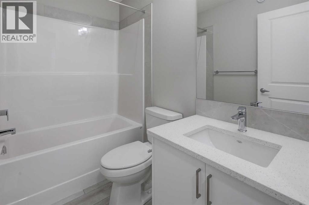 51 Lewisburg Manor Ne, Calgary, Alberta  T3P 2N7 - Photo 24 - A2310893