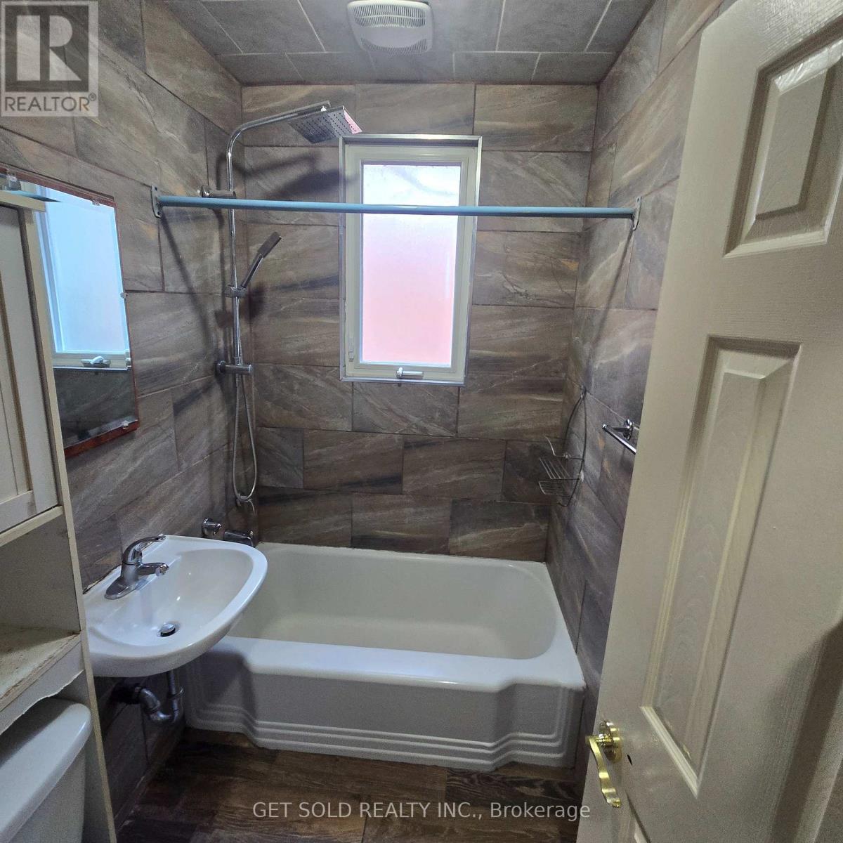 54 Sixteenth Street, Toronto, Ontario  M8V 3J8 - Photo 7 - W13167490