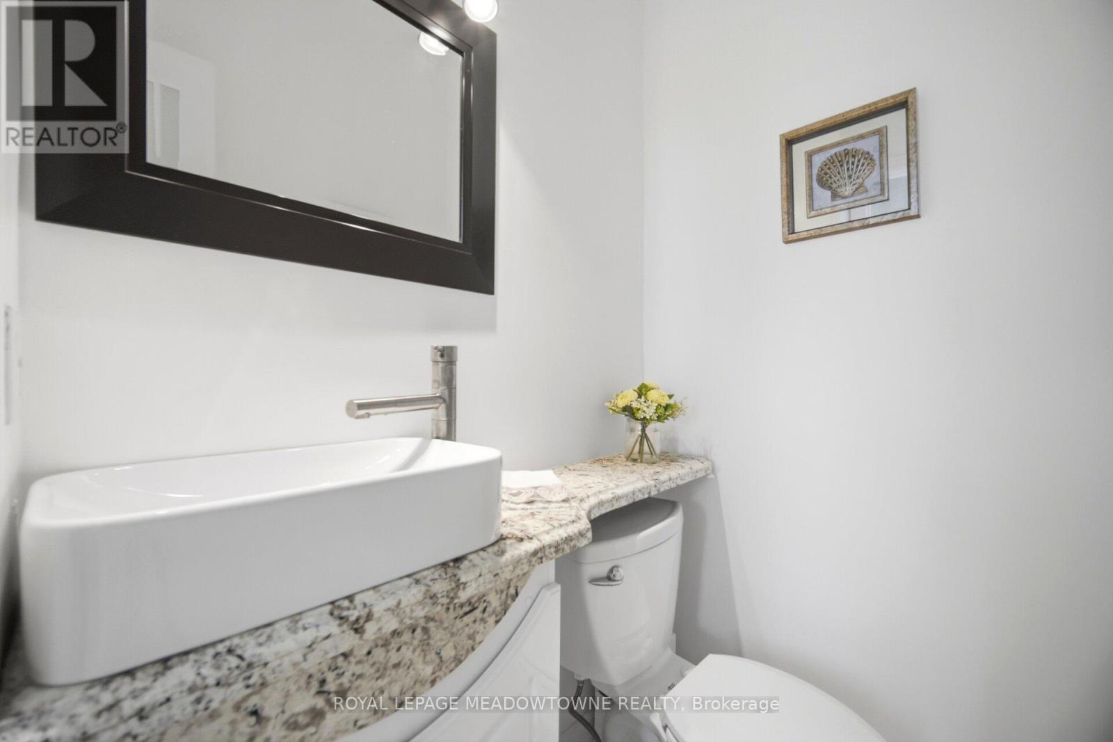 2 The Keanegate Street, Toronto, Ontario  M9B 2B4 - Photo 10 - W13167508