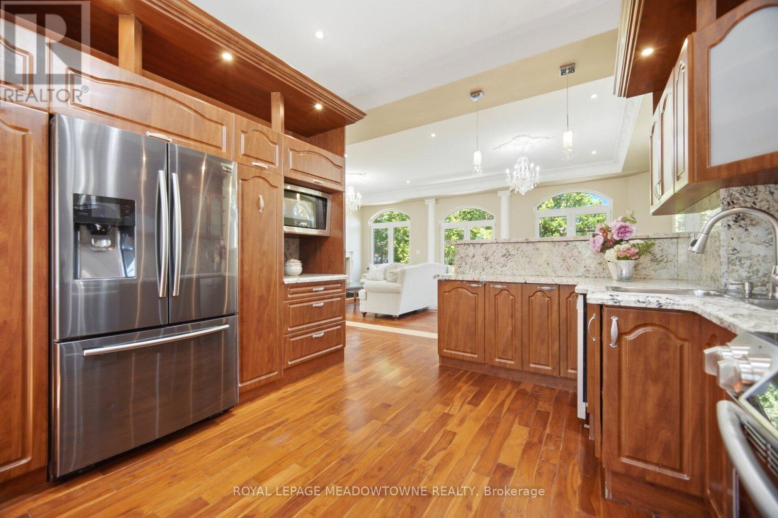 2 The Keanegate Street, Toronto, Ontario  M9B 2B4 - Photo 9 - W13167508