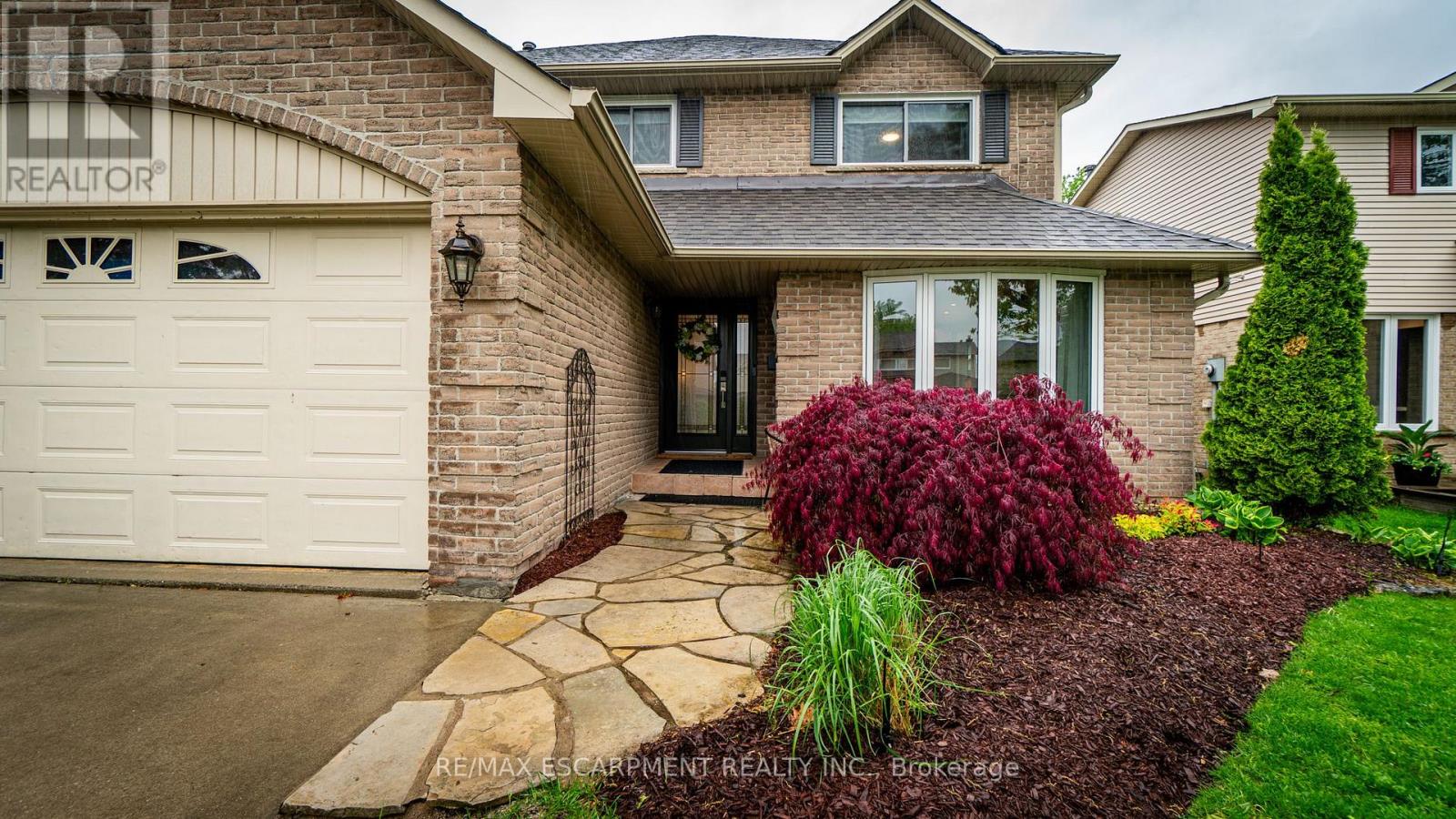 2393 Arnold Crescent, Burlington, Ontario  L7P 4J2 - Photo 4 - W13167522
