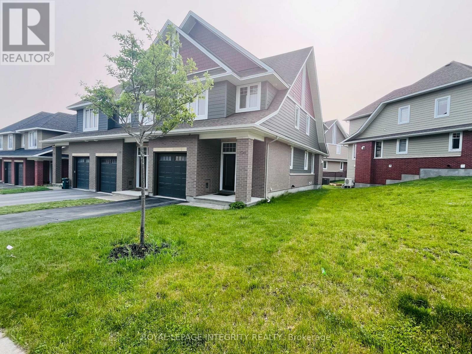 108 Boundstone Way, Ottawa, Ontario K2T 0M4 - Photo 2 - X13167562
