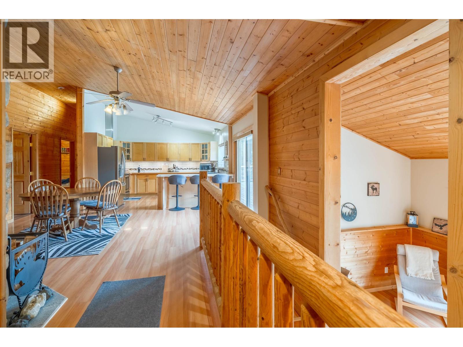 7118 Noveta Road, Bridge Lake, British Columbia  V0K 1X2 - Photo 15 - R3127227