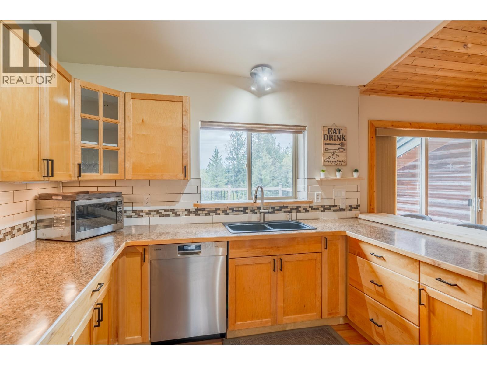 7118 Noveta Road, Bridge Lake, British Columbia  V0K 1X2 - Photo 21 - R3127227