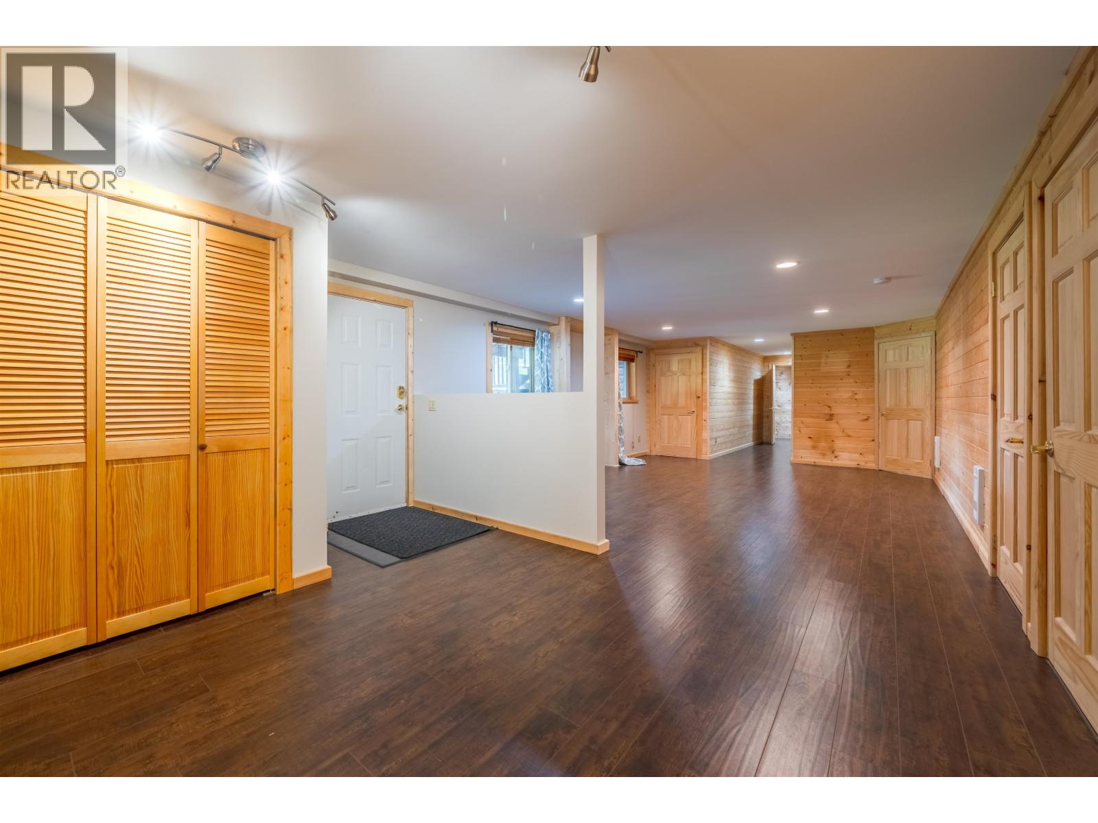 7118 Noveta Road, Bridge Lake, British Columbia  V0K 1X2 - Photo 28 - R3127227