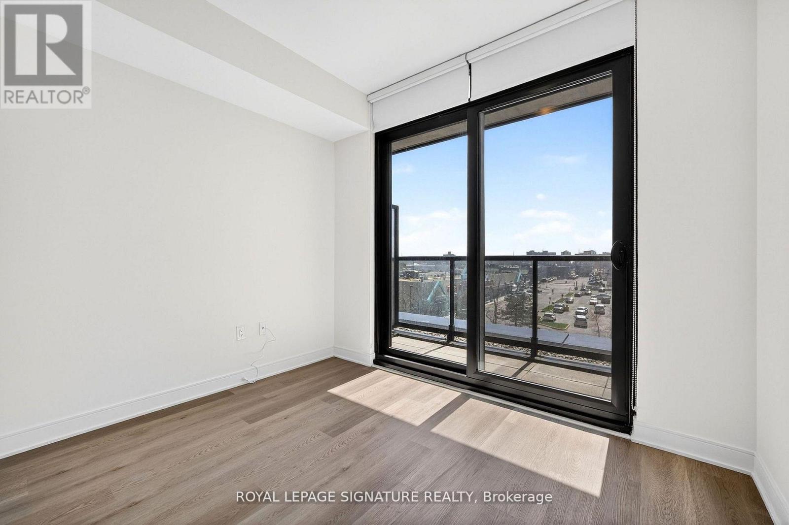 326 - 86 Dundas Street E, Mississauga, Ontario  L5A 0B1 - Photo 2 - W13167566