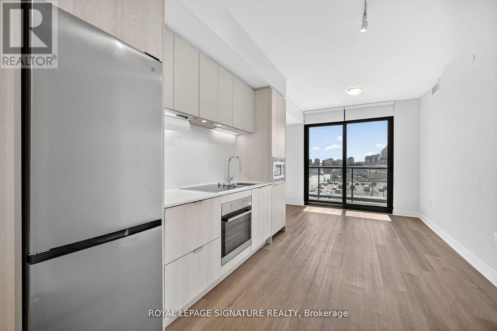 326 - 86 Dundas Street E, Mississauga, Ontario  L5A 0B1 - Photo 4 - W13167566