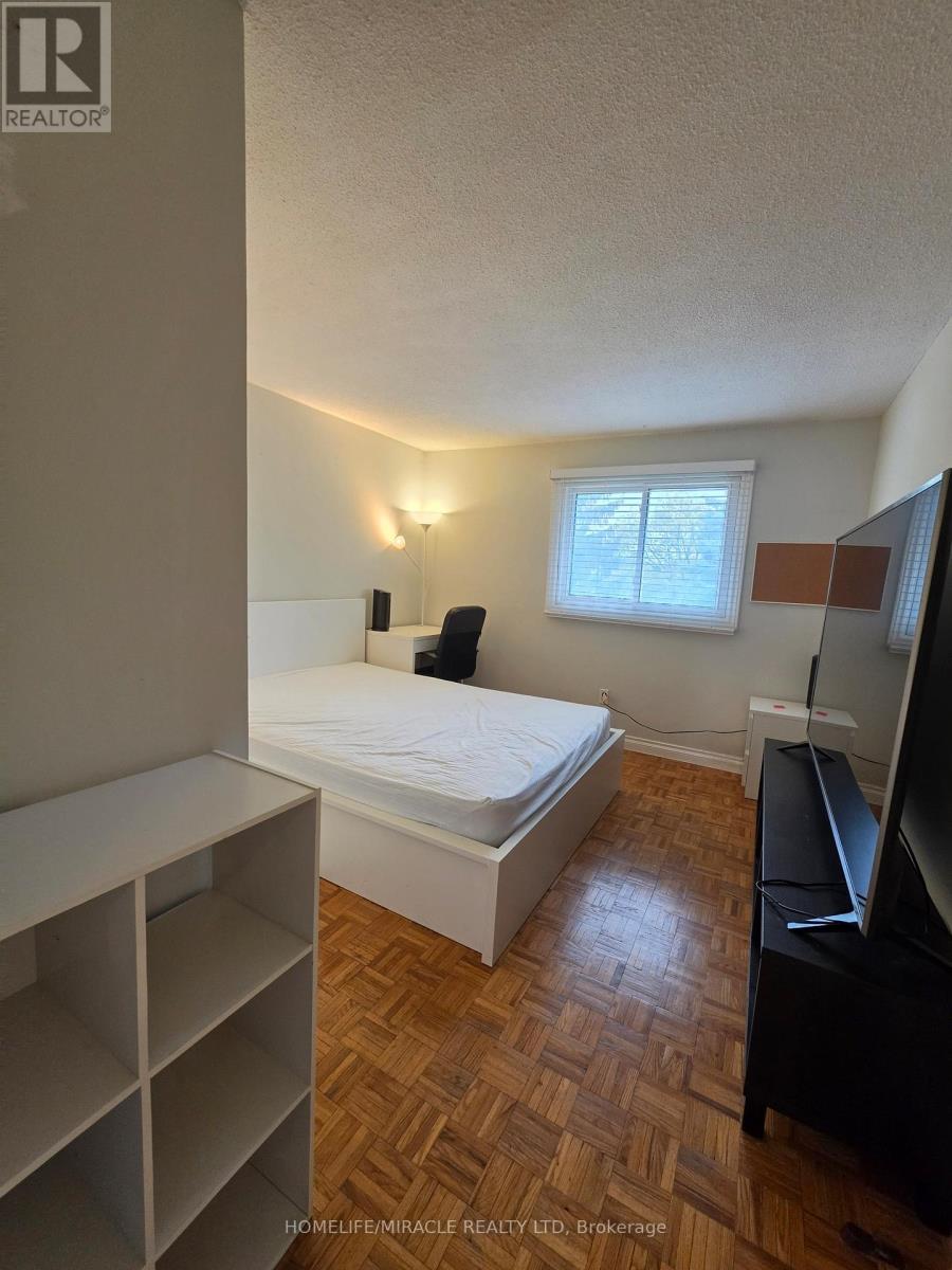2335 Council Ring Road, Mississauga, Ontario  L5L 1B9 - Photo 33 - W13055654