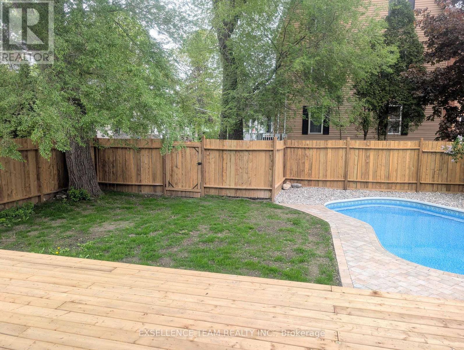 241 Sydney Street, Cornwall, Ontario  K6H 3R3 - Photo 32 - X13094350