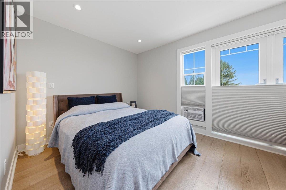 210 W 5th Street, North Vancouver, British Columbia  V7M 1K1 - Photo 20 - R3107730