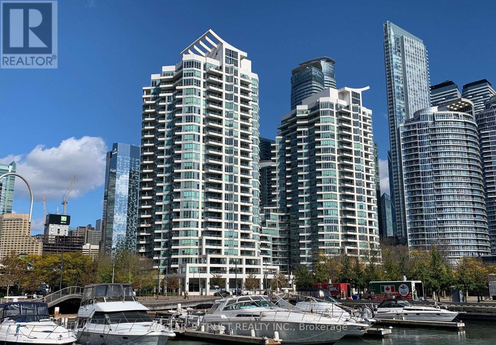 1121 - 230 QUEENS QUAY W, Toronto, Ontario