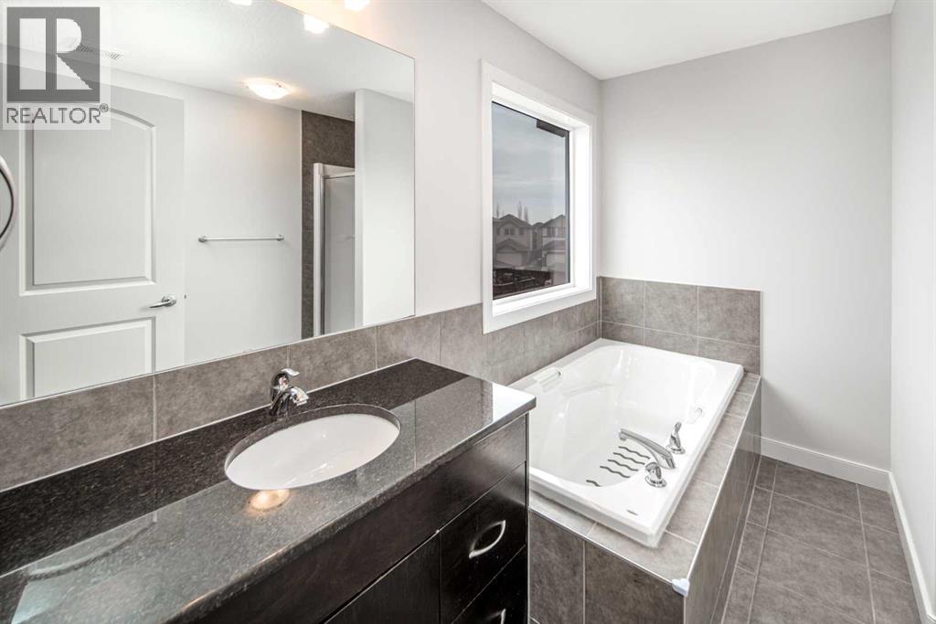 50 Everwoods Park SW, Calgary, Alberta  T2Y 0G3 - Photo 21 - A2302956