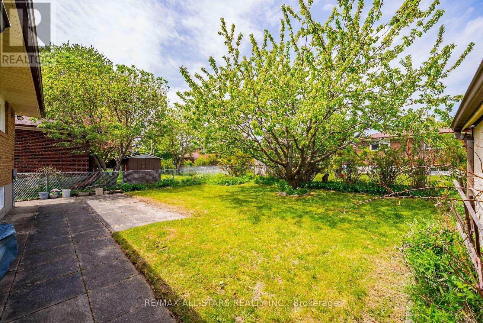 26 Summerglade Drive, Toronto, Ontario M1S 1W8 - Photo 35 - E13165152