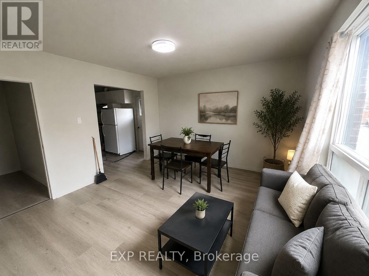 2 - 2146 Danforth Avenue, Toronto, Ontario  M4C 1J9 - Photo 4 - E13167626