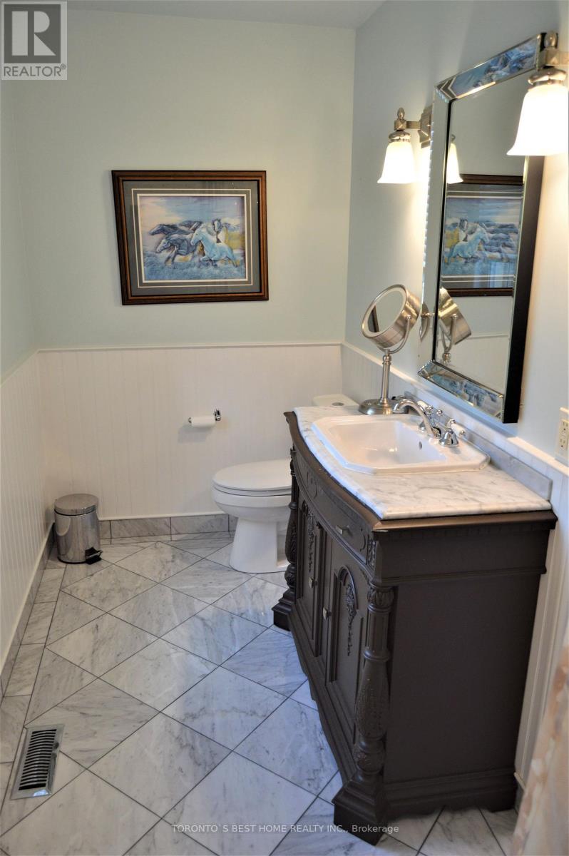 Main Floor - 14 Simmons Crescent, Aurora, Ontario  L4G 6B4 - Photo 13 - N13167602