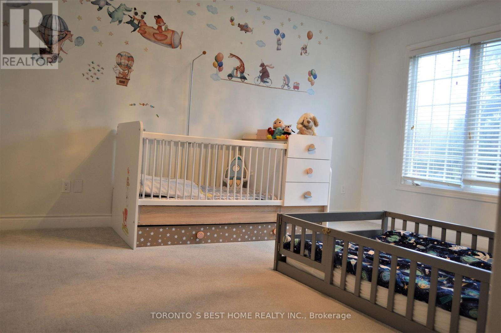 Main Floor - 14 Simmons Crescent, Aurora, Ontario  L4G 6B4 - Photo 15 - N13167602