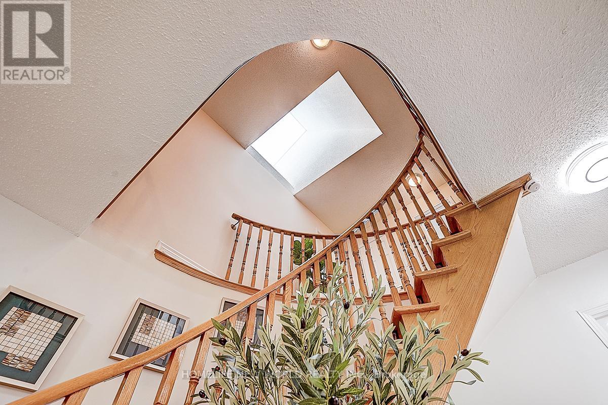 16 Kew Gardens, Richmond Hill, Ontario  L4B 1R4 - Photo 17 - N13167608