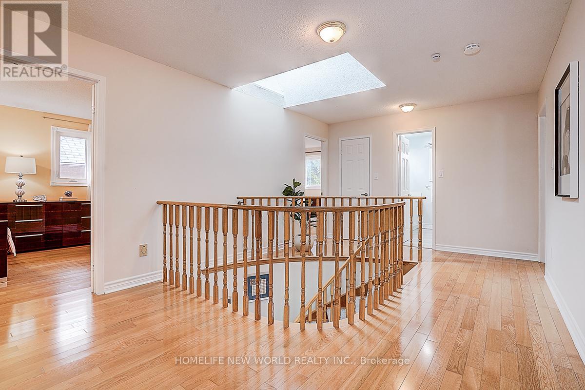 16 Kew Gardens, Richmond Hill, Ontario  L4B 1R4 - Photo 18 - N13167608