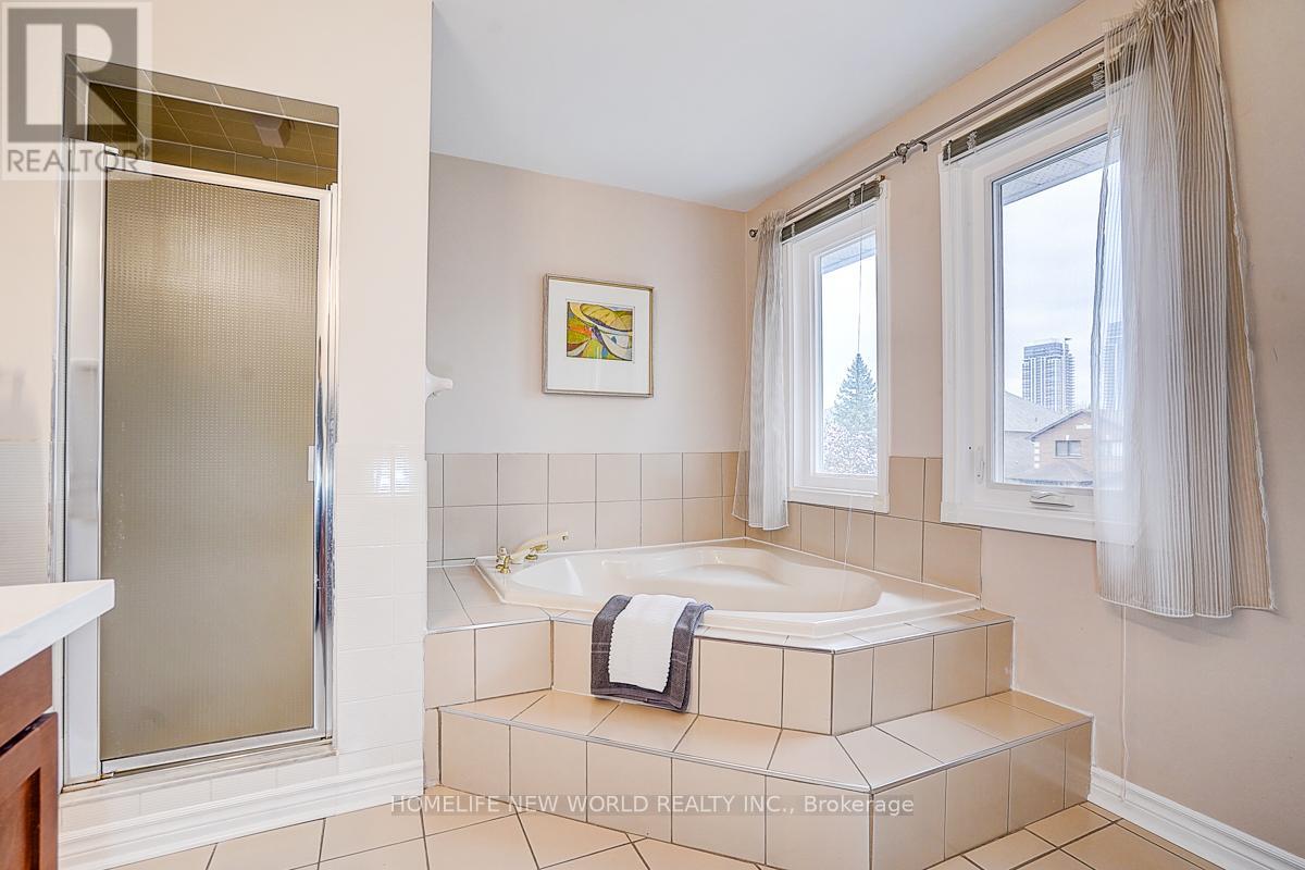 16 Kew Gardens, Richmond Hill, Ontario  L4B 1R4 - Photo 23 - N13167608