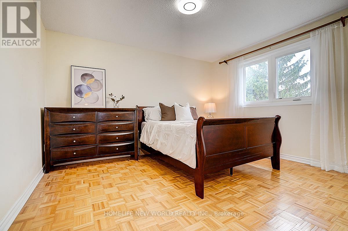 16 Kew Gardens, Richmond Hill, Ontario  L4B 1R4 - Photo 25 - N13167608