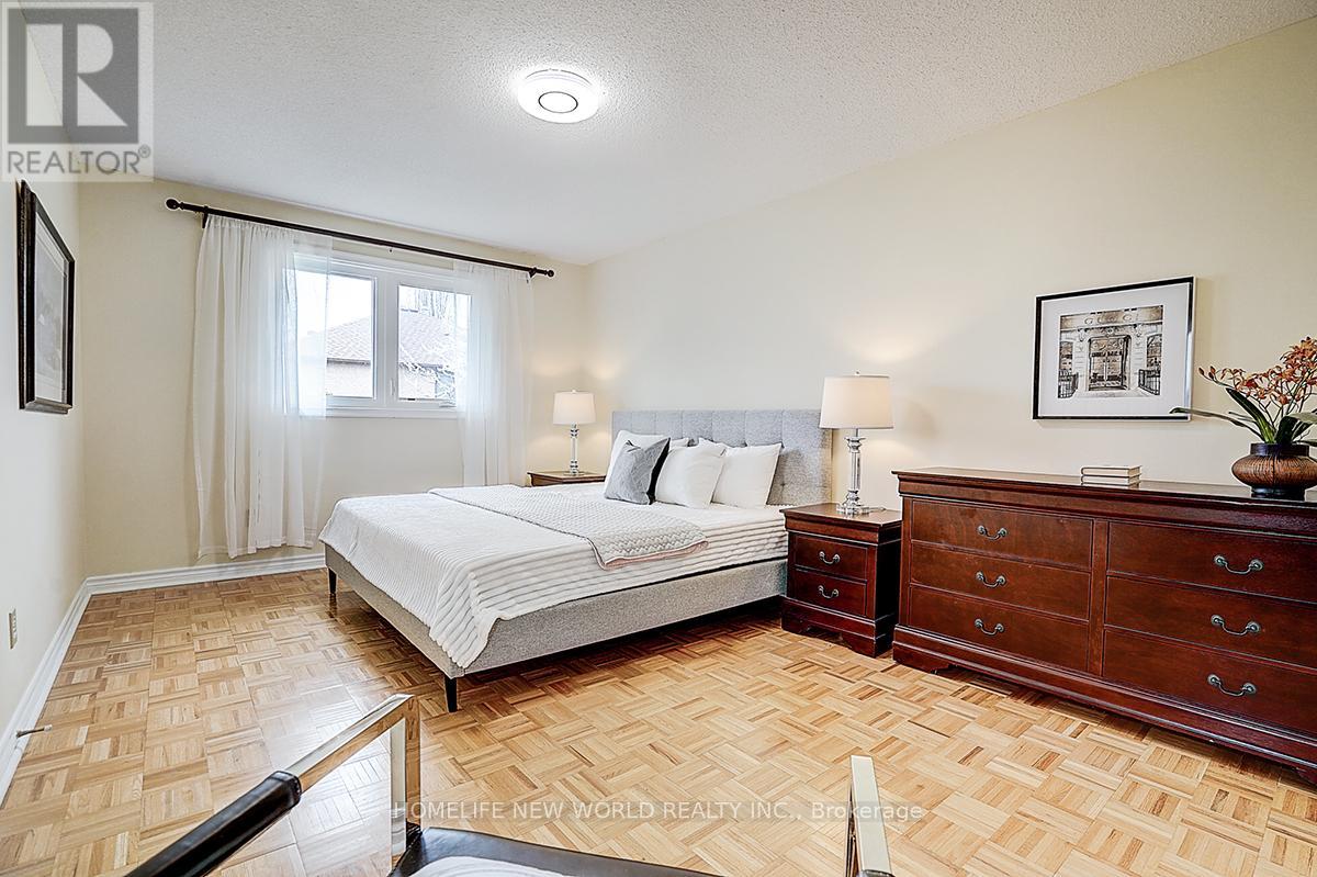 16 Kew Gardens, Richmond Hill, Ontario  L4B 1R4 - Photo 26 - N13167608