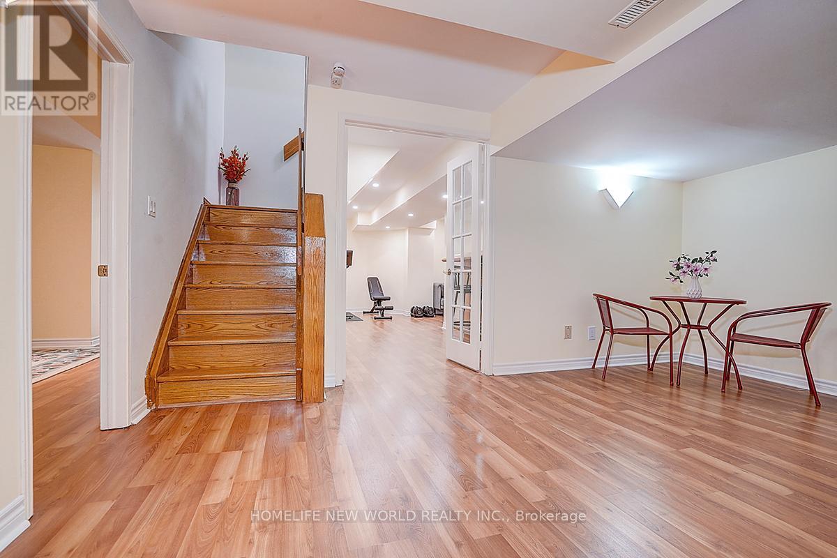16 Kew Gardens, Richmond Hill, Ontario  L4B 1R4 - Photo 28 - N13167608