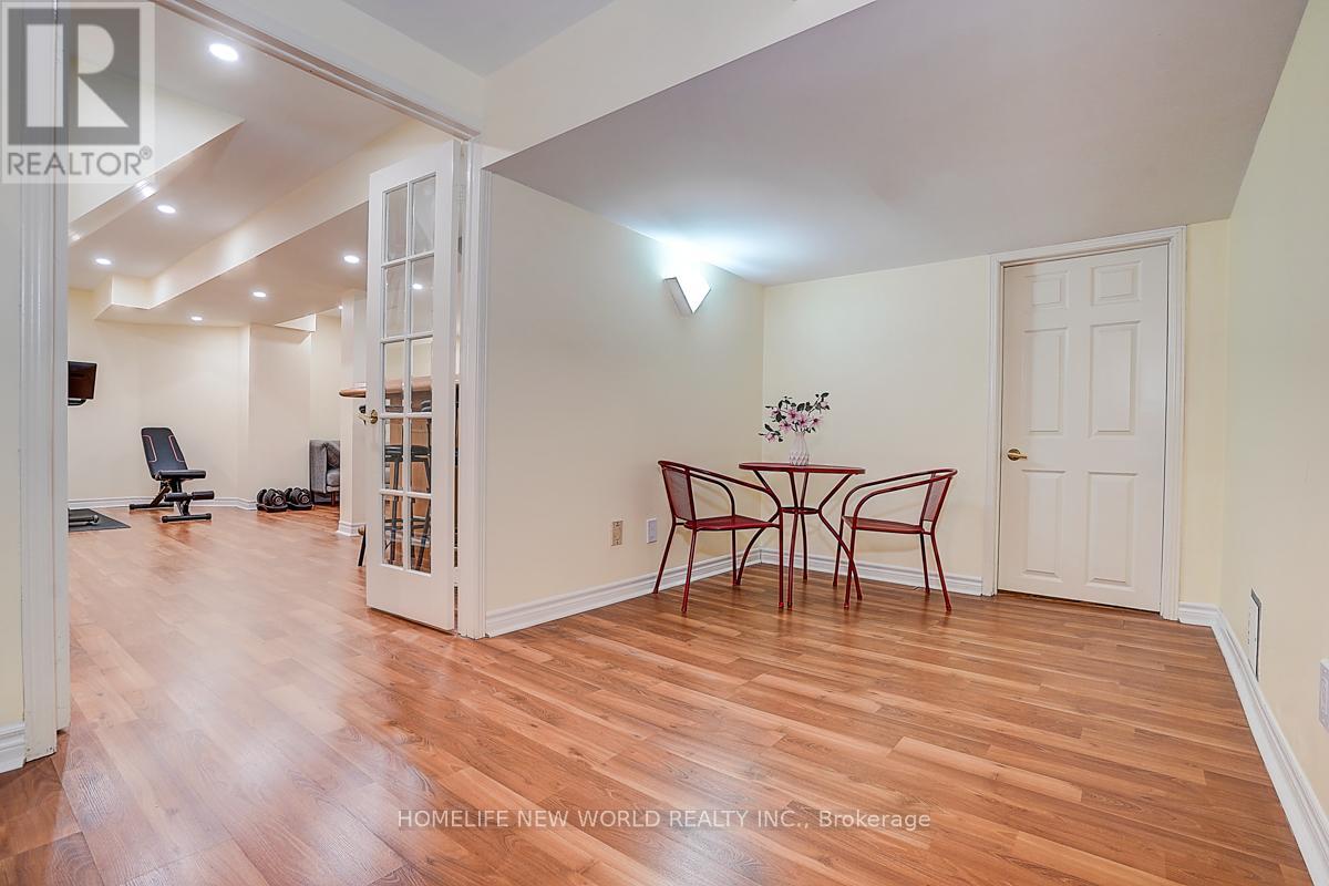 16 Kew Gardens, Richmond Hill, Ontario  L4B 1R4 - Photo 29 - N13167608