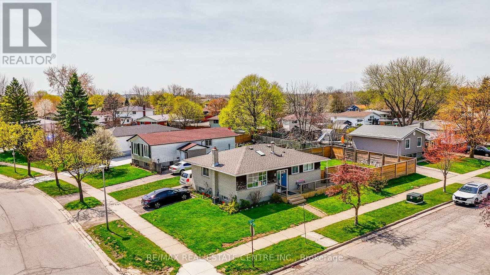 56 Ashbury Avenue E, London South, Ontario N6E 1T1 - Photo 2 - X13167624