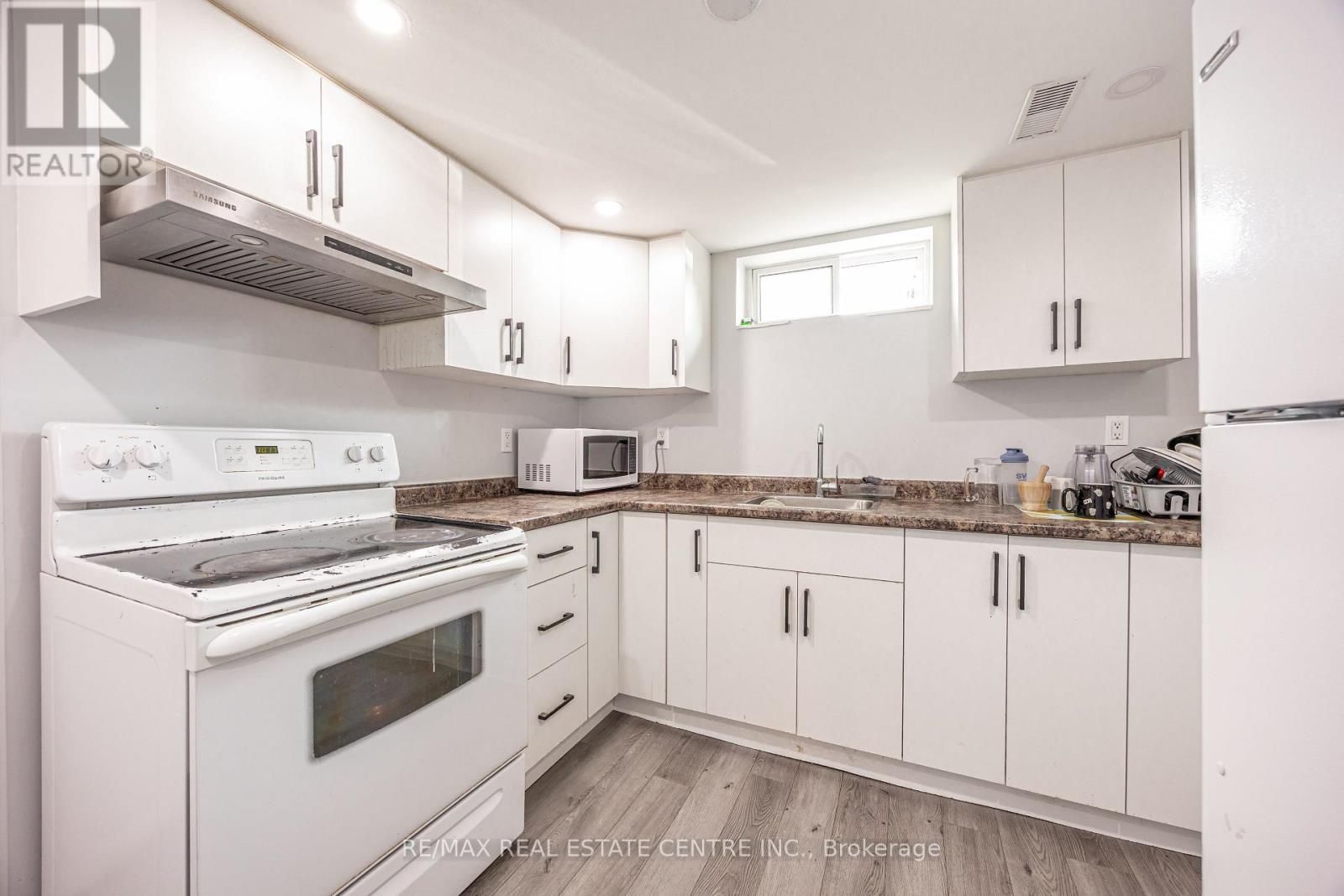 56 Ashbury Avenue E, London South, Ontario N6E 1T1 - Photo 20 - X13167624