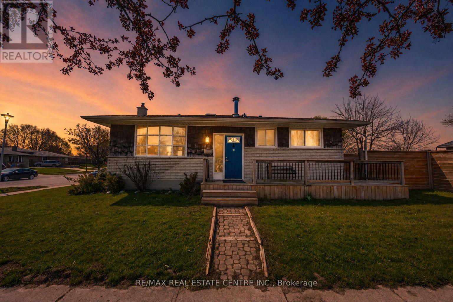 56 Ashbury Avenue E, London South, Ontario N6E 1T1 - Photo 4 - X13167624