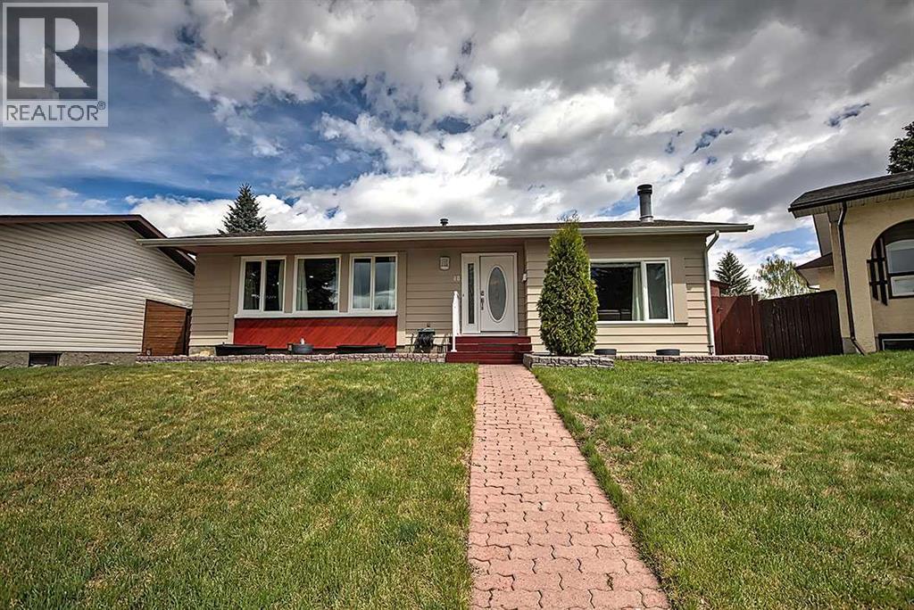 48 Deermont Way SE, Calgary, Alberta