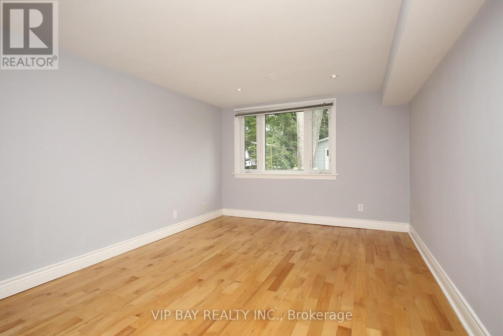 148 Betty Ann Drive, Toronto, Ontario  M2N 1X4 - Photo 2 - C13167632