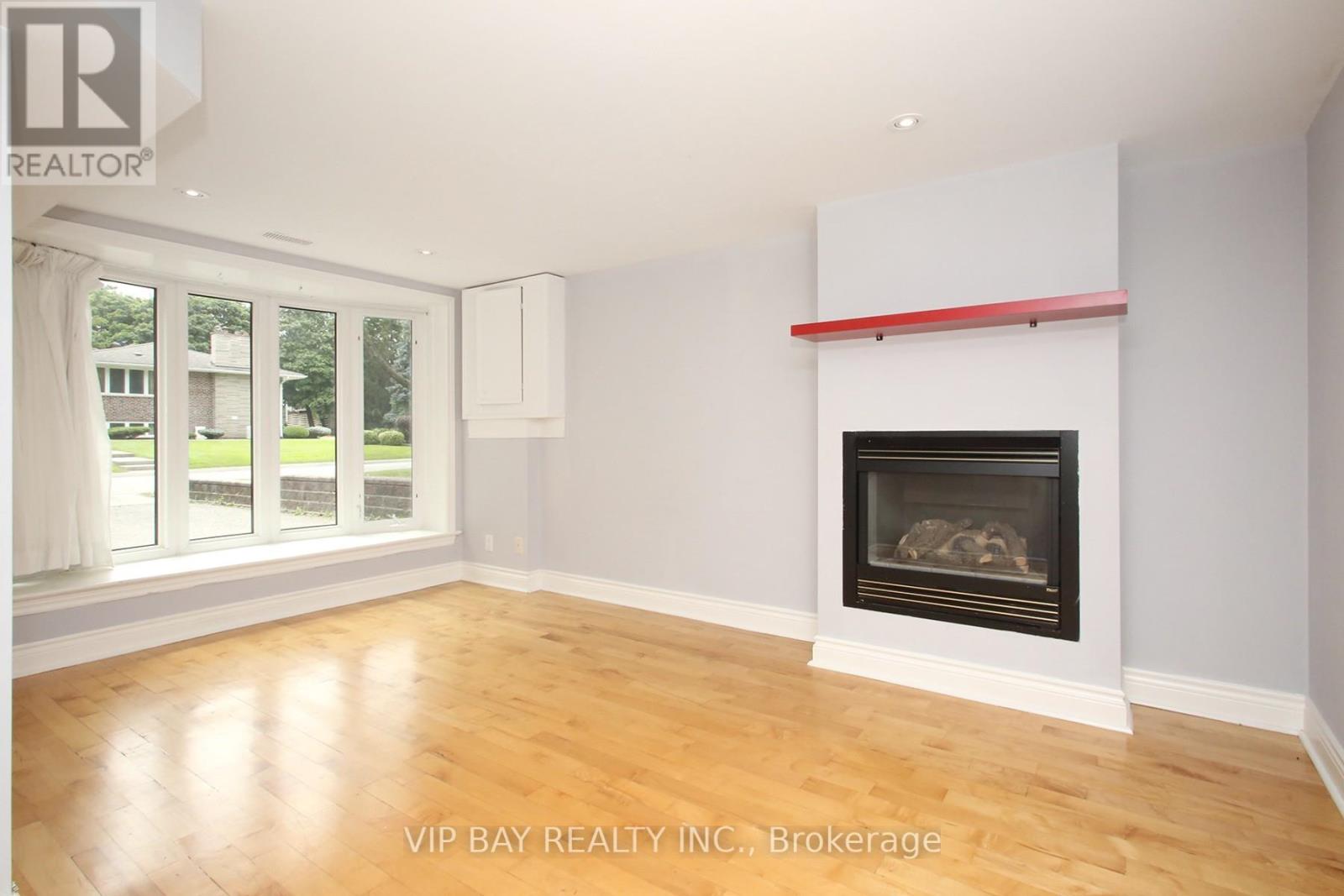 148 Betty Ann Drive, Toronto, Ontario  M2N 1X4 - Photo 4 - C13167632