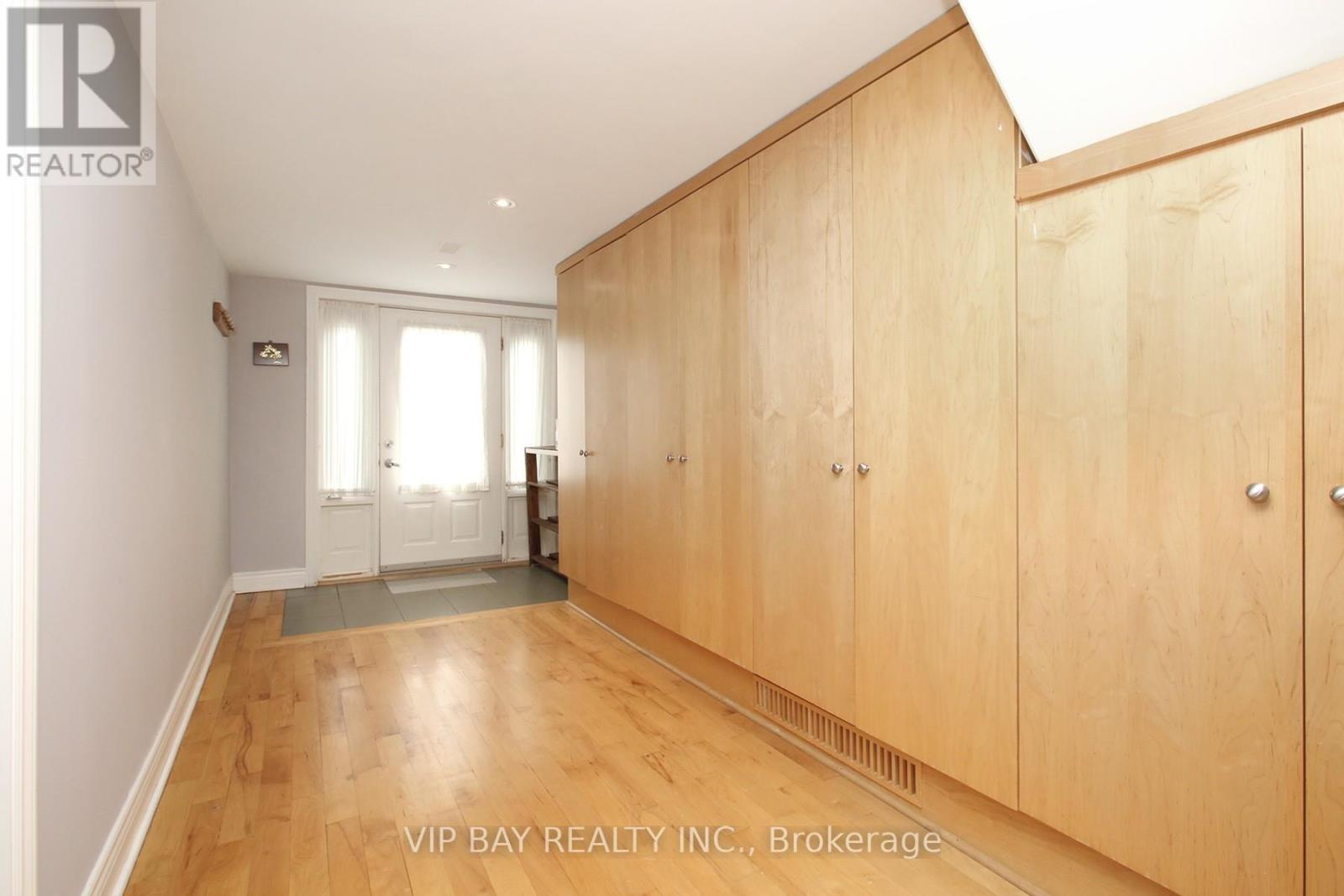 148 Betty Ann Drive, Toronto, Ontario  M2N 1X4 - Photo 7 - C13167632