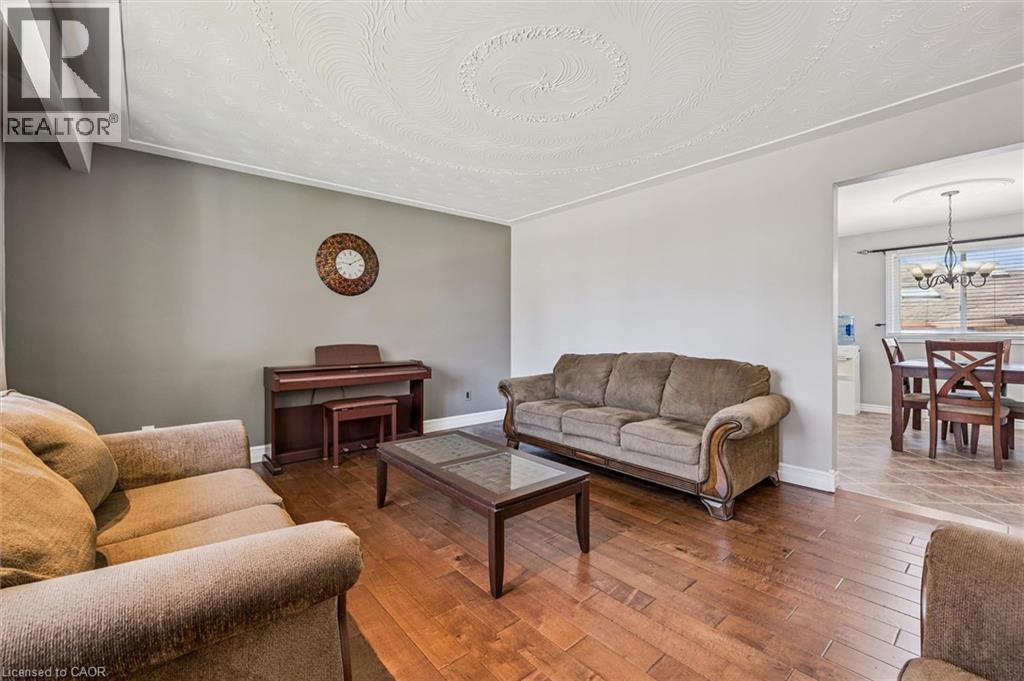 47 Oakhurst Crescent, Kitchener, Ontario  N2B 3K2 - Photo 7 - 40831386