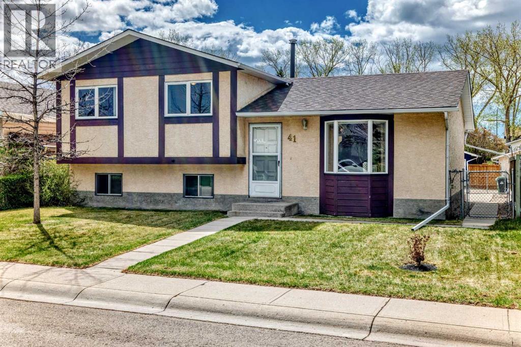 41 Alder Crescent Se, Airdrie, Alberta  T4B 1J1 - Photo 2 - A2312438