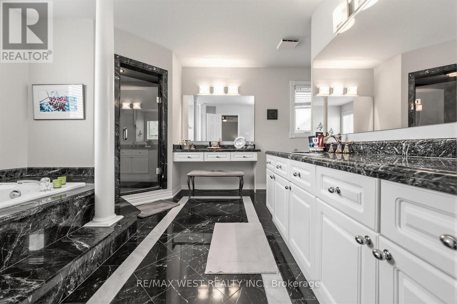 5519 Windy Hill Court, Mississauga, Ontario  L4Z 3W4 - Photo 11 - W13159152