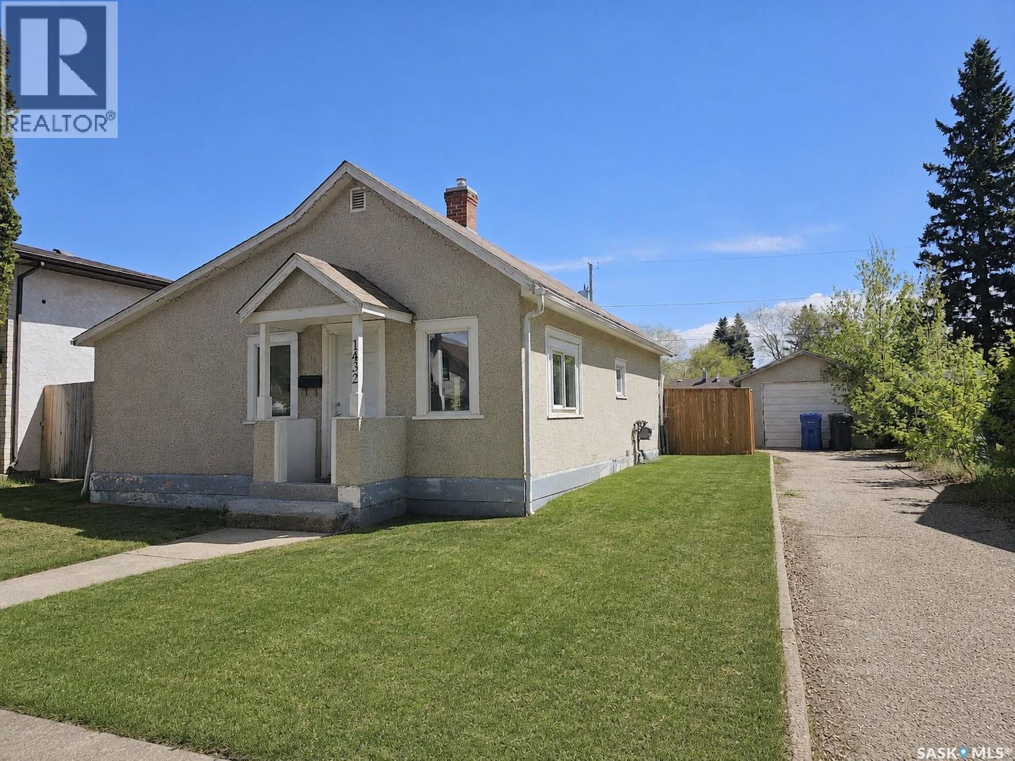 1432 105th STREET, North Battleford, Saskatchewan