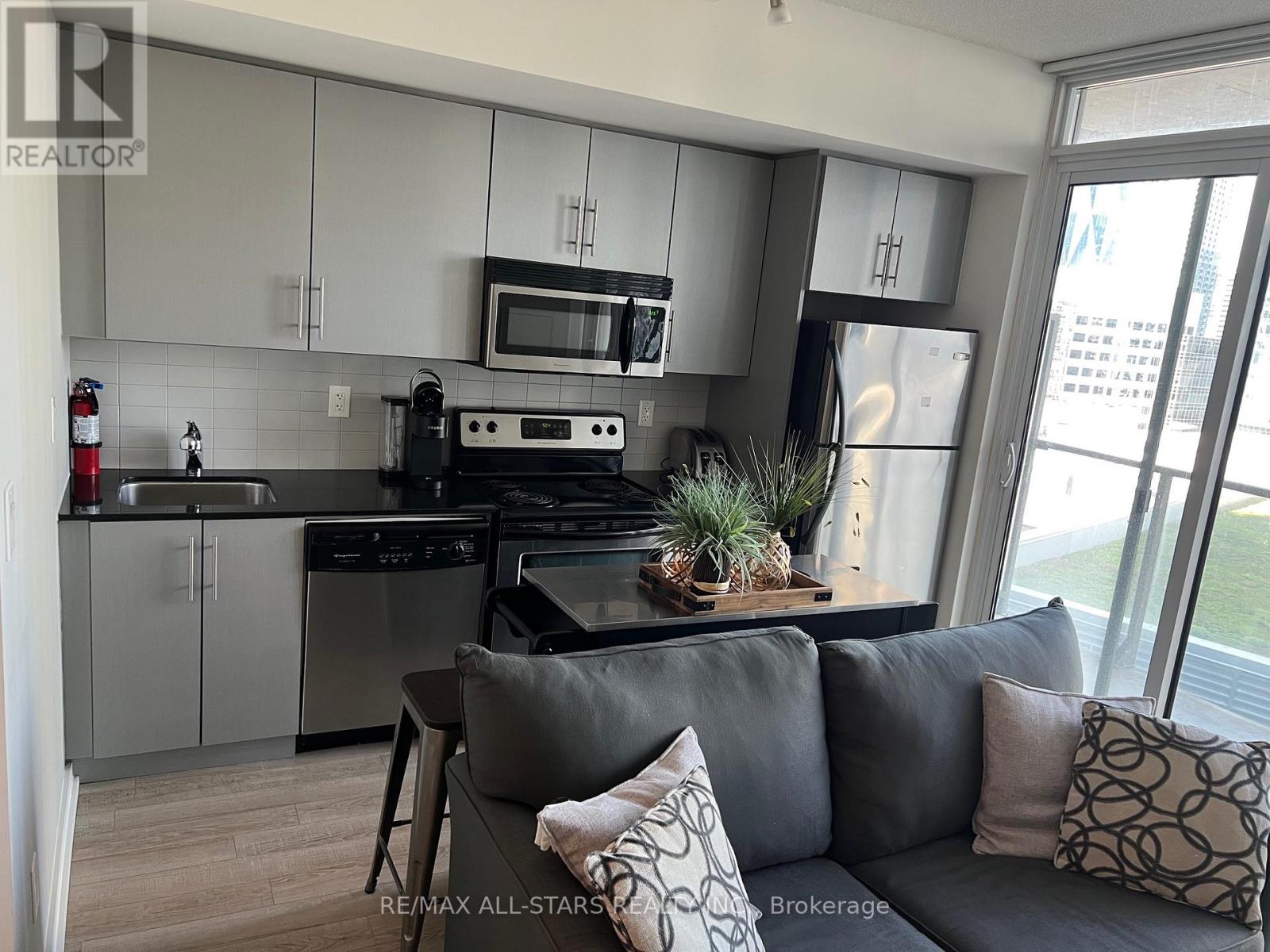 1306 - 55 Bremner Boulevard, Toronto, Ontario  M5J 0A6 - Photo 4 - C13167670