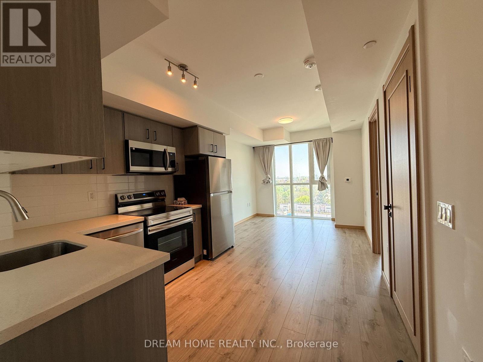 B1003 - 3429 Sheppard Avenue E, Toronto, Ontario  M1T 3K5 - Photo 3 - E13167680
