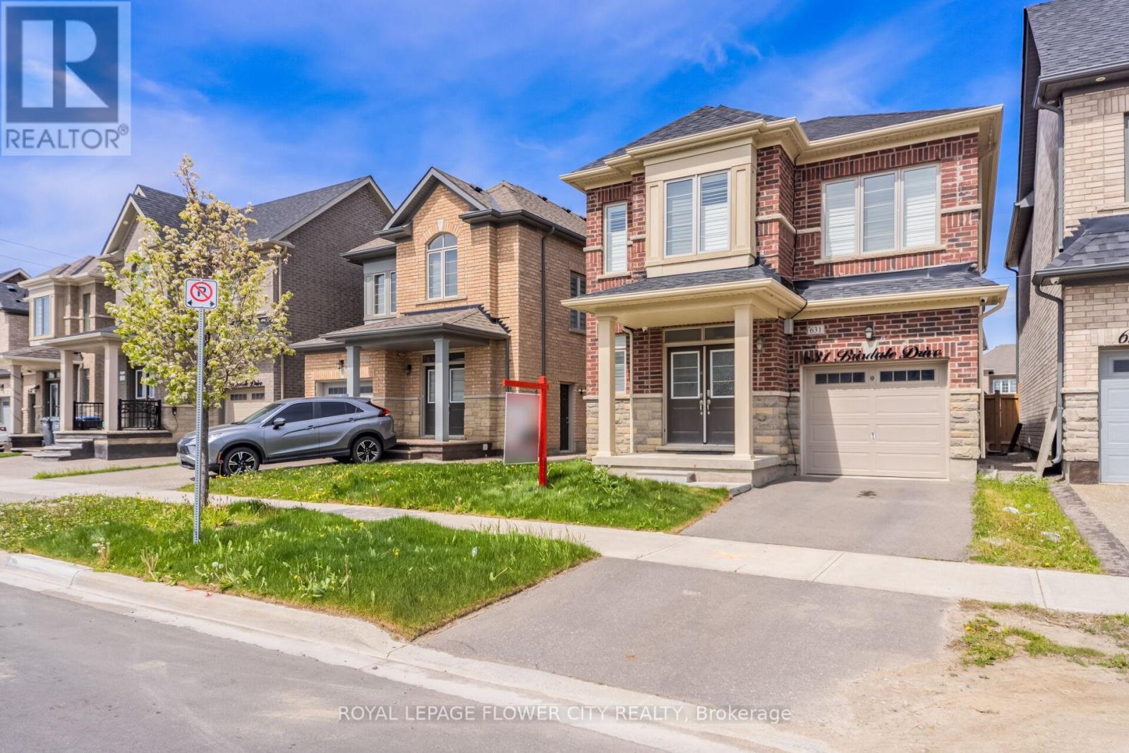631 Brisdale Drive, Brampton, Ontario  L7A 5B6 - Photo 2 - W13159236