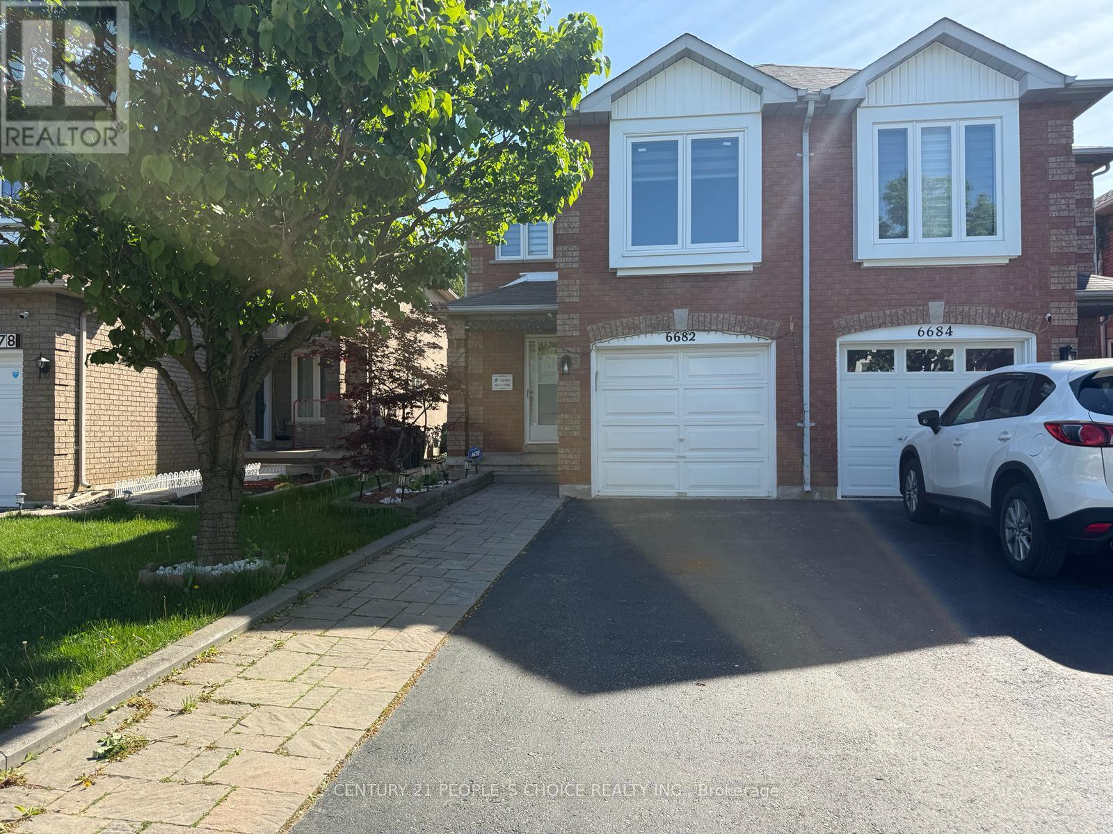 6682 BANSBRIDGE CRESCENT, Mississauga, Ontario