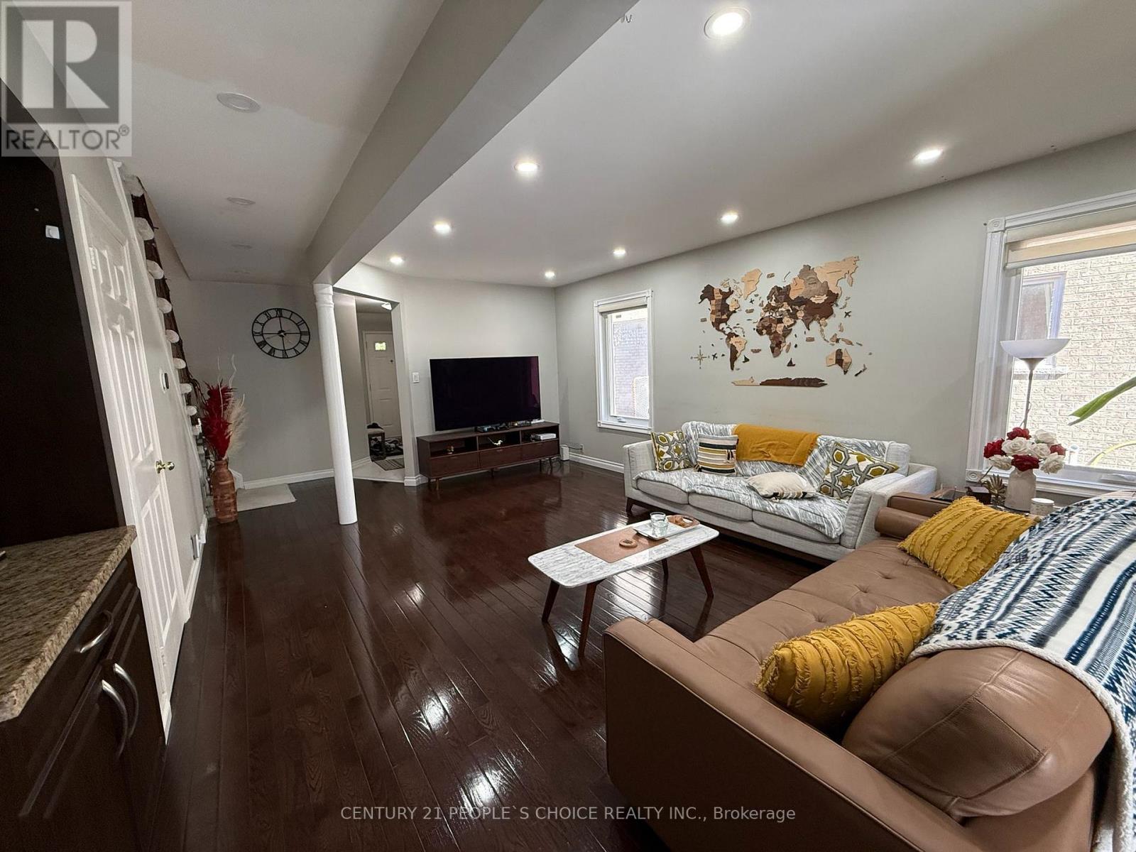 6682 Bansbridge Crescent, Mississauga, Ontario  L5N 6T5 - Photo 8 - W13166218