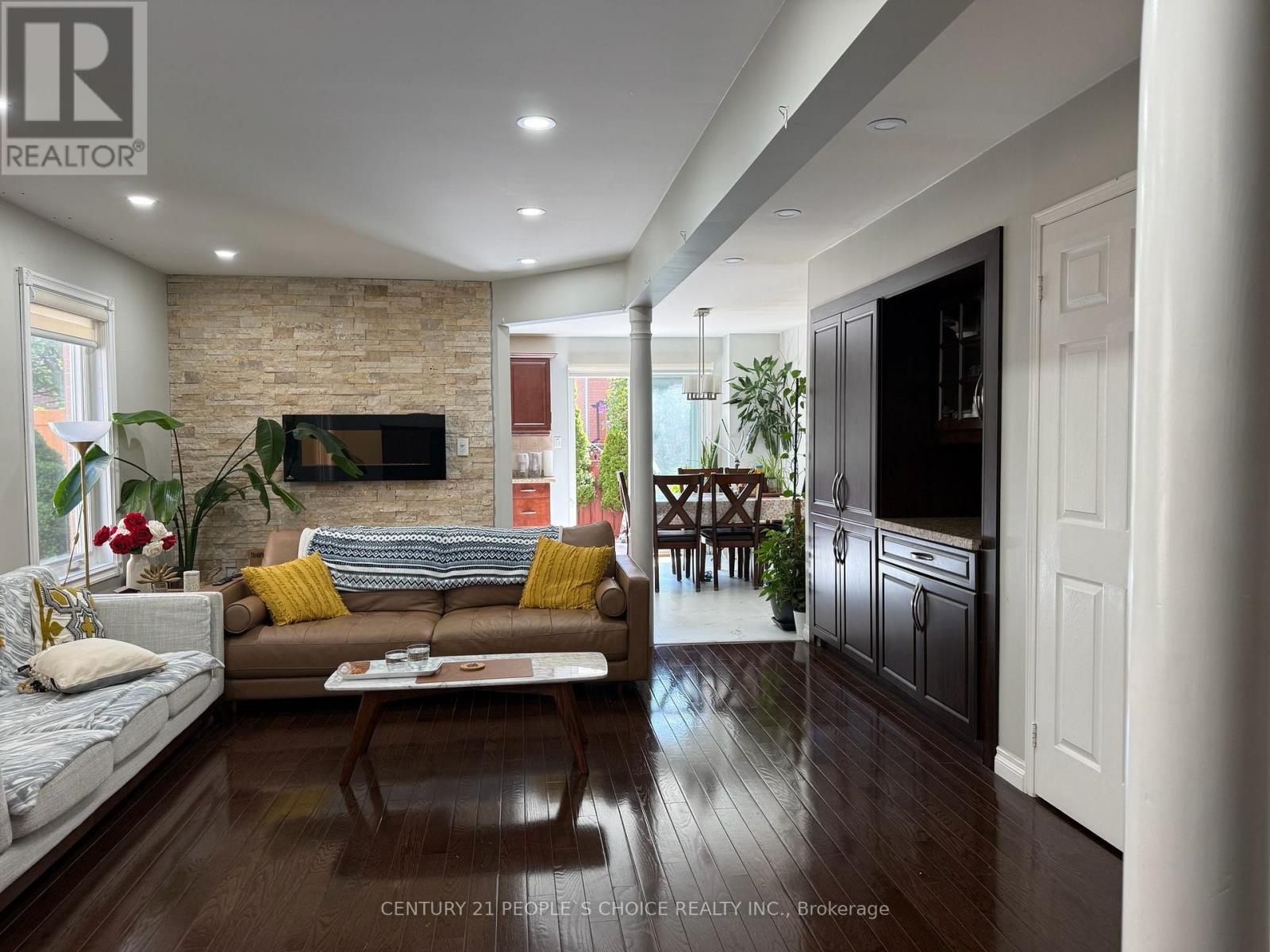 6682 Bansbridge Crescent, Mississauga, Ontario  L5N 6T5 - Photo 6 - W13166218