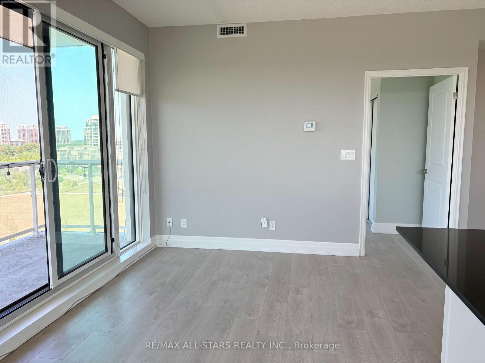 622 - 10 Rouge Valley Drive W, Markham, Ontario  L6G 0G9 - Photo 4 - N13167688